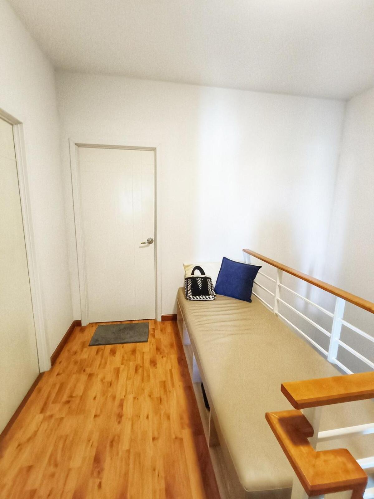 A Cozy 3-Story Townhome Near Bts & Lovely Estuary Ban Khlong Ta Khet Dış mekan fotoğraf