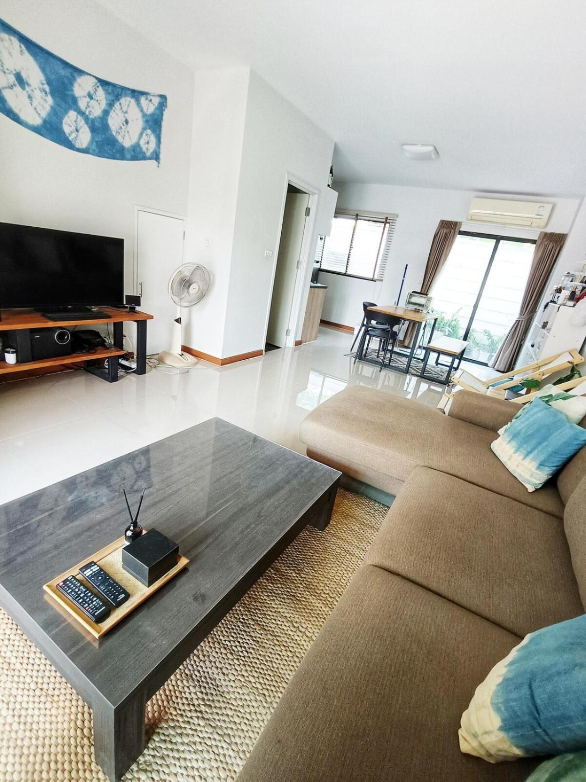 A Cozy 3-Story Townhome Near Bts & Lovely Estuary Ban Khlong Ta Khet Dış mekan fotoğraf